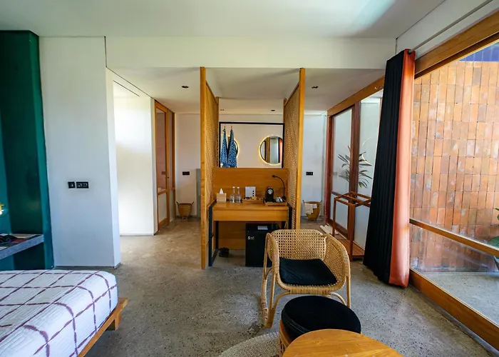 Shore Amora منتجع تْشانغو